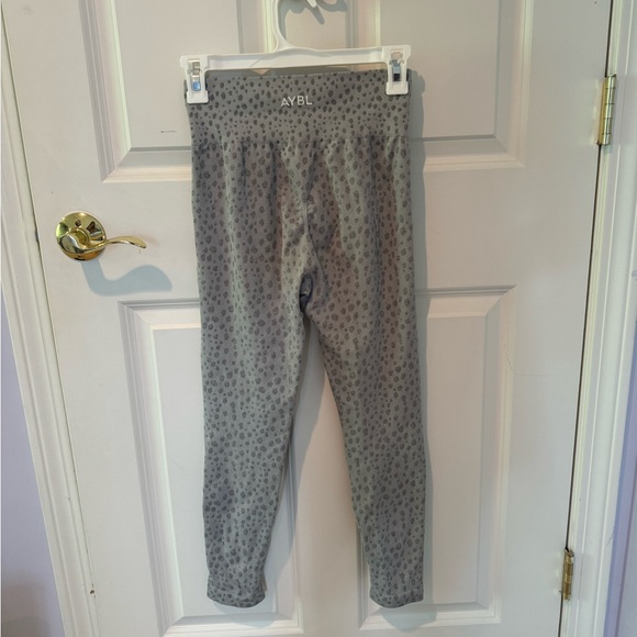 AYBL leggings - Picture 4 of 5